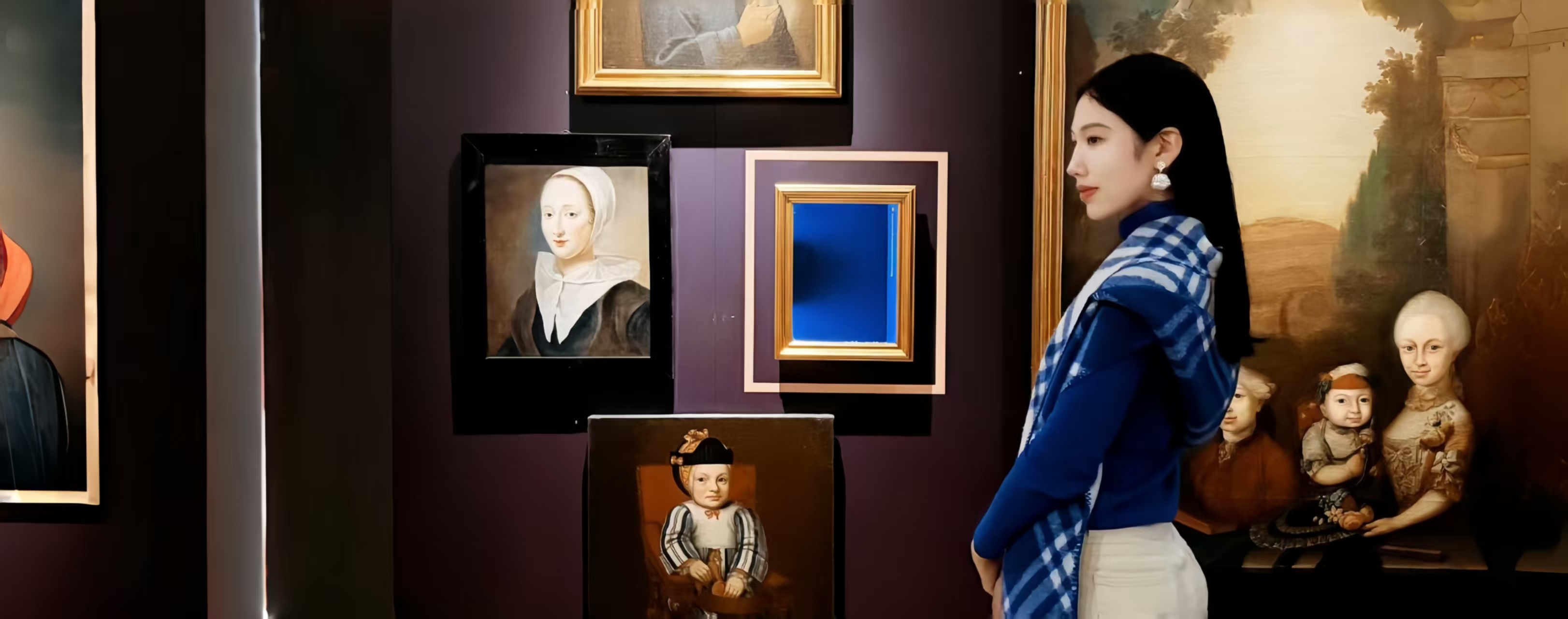 Yichun Li in a gallery of European old-master portraits